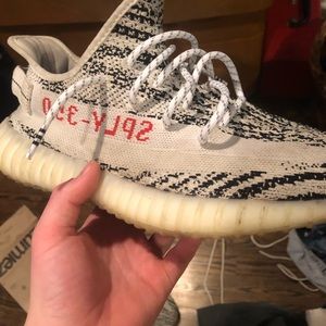Yeezy 350 size 9